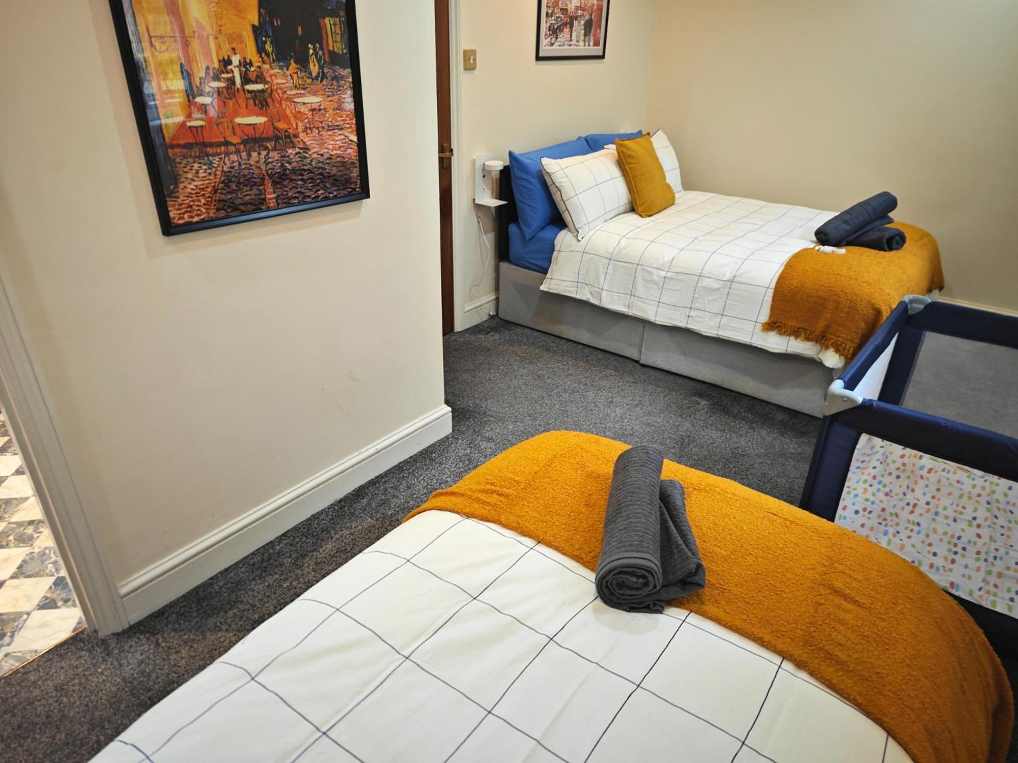 Charming 3 Bed In London, Abbey Road Apartamento Londres
